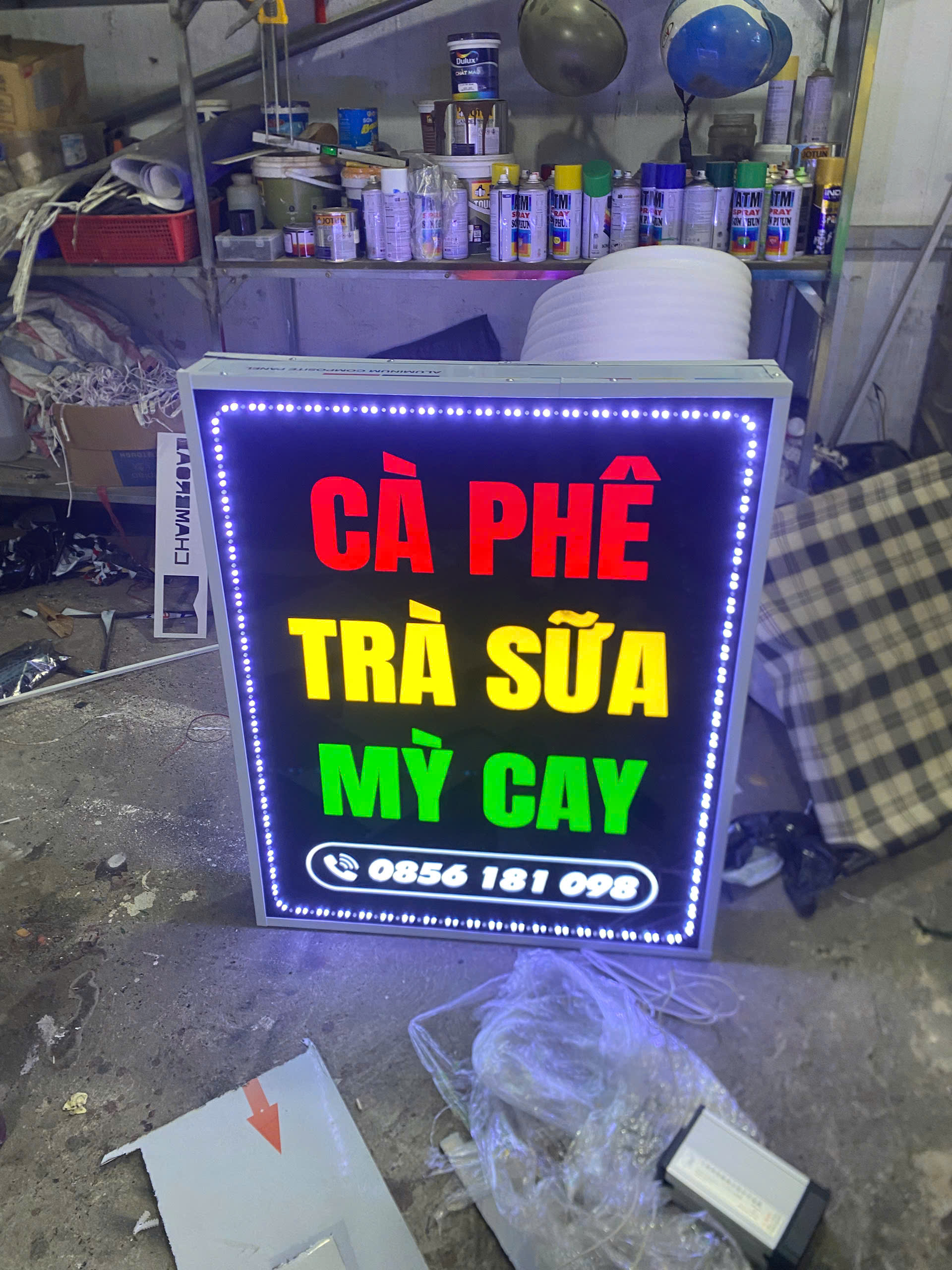Hộp đèn LUMI Clinic